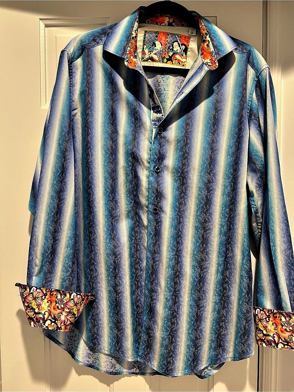 Robert Graham Samurai Spirit Striped Shirt Blue & White Medium